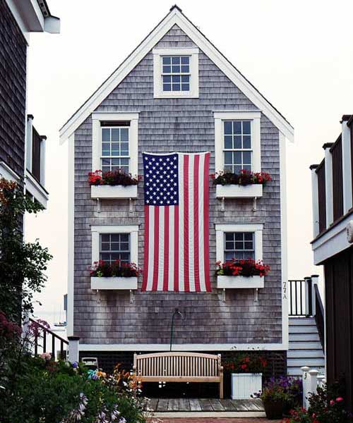 rental cottage with American flag